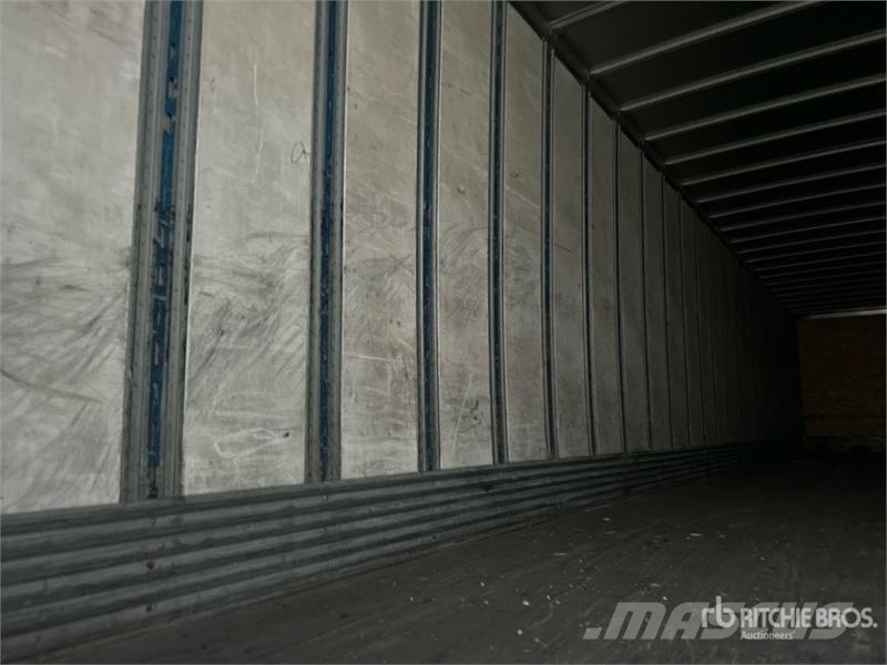Stoughton AVXW-535T-S-C-AR 53 ft x 102 in T/A Van Trailer Ремаркета фургони