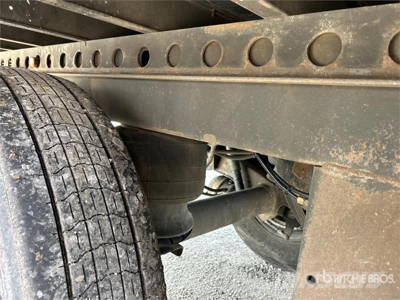 Stoughton ZGPVW-535T-S-C-AR 53 ft x 102 in T/A Van Trailer مقطورات ذات هيكل صندوقي