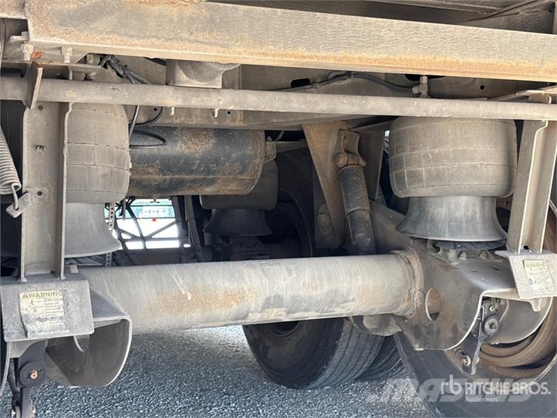 Stoughton ZGPVW-535T-S-C-AR 53 ft x 102 in T/A Van Trailer مقطورات ذات هيكل صندوقي