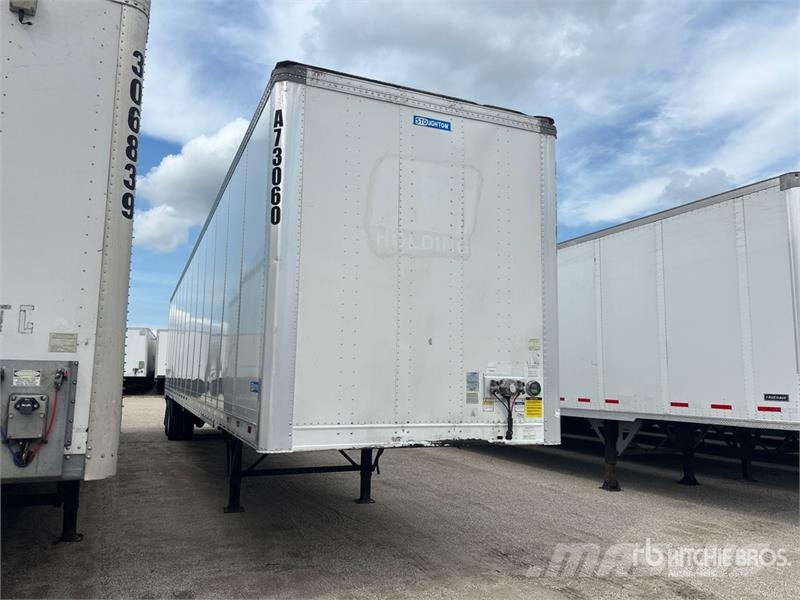 Stoughton ZGPVW-535T-S-C-AR 53 ft x 102 in T/A Van Trailer مقطورات ذات هيكل صندوقي