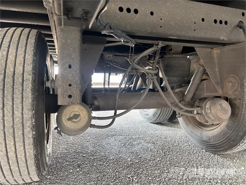 Stoughton ZGPVW-535T-S-C-AR 53 ft x 102 in T/A Van Trailer مقطورات ذات هيكل صندوقي