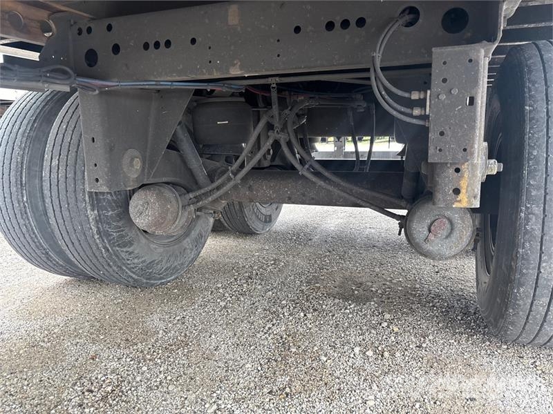 Stoughton ZGPVW-535T-S-C-AR 53 ft x 102 in T/A Van Trailer مقطورات ذات هيكل صندوقي