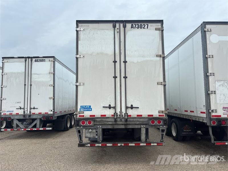 Stoughton ZGPVW-535T-S-C-AR 53 ft x 102 in T/A Van Trailer Dobozos pótkocsik
