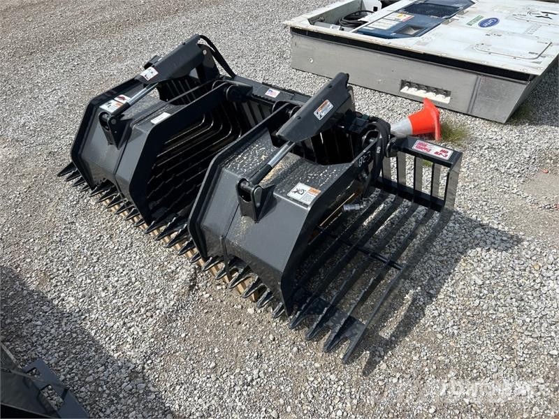 Stout HD82-3 72 in Skid Steer Grapple (Unused) 抓斗