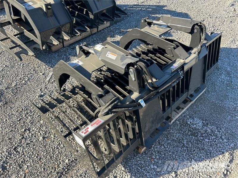 Stout HD82-3 82 in Skeleton Skid Steer Grapple (Unused) Pinzas
