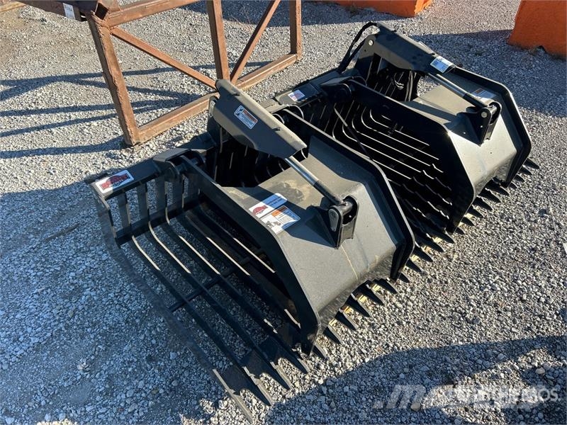 Stout HD82-3 82 in Skeleton Skid Steer Grapple (Unused) Pinzas
