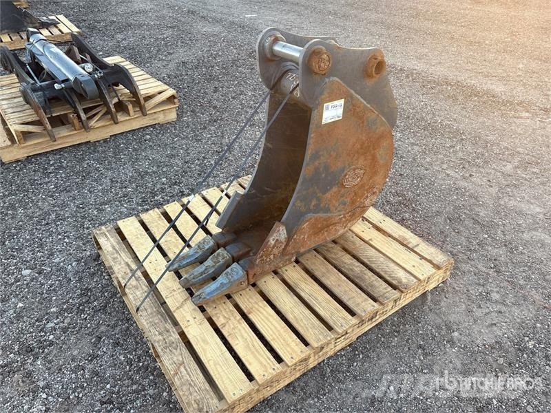 Strickland 12 in Excavator Bucket - Fits Takeuchi TB290 Kanalak
