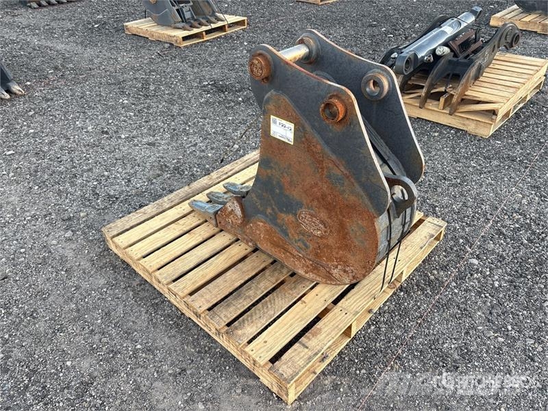 Strickland 12 in Excavator Bucket - Fits Takeuchi TB290 Kanalak