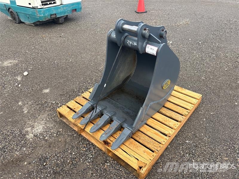 Strickland 24 in Digging Excavator Bucket - Fits Takeuchi TB2 دلاء