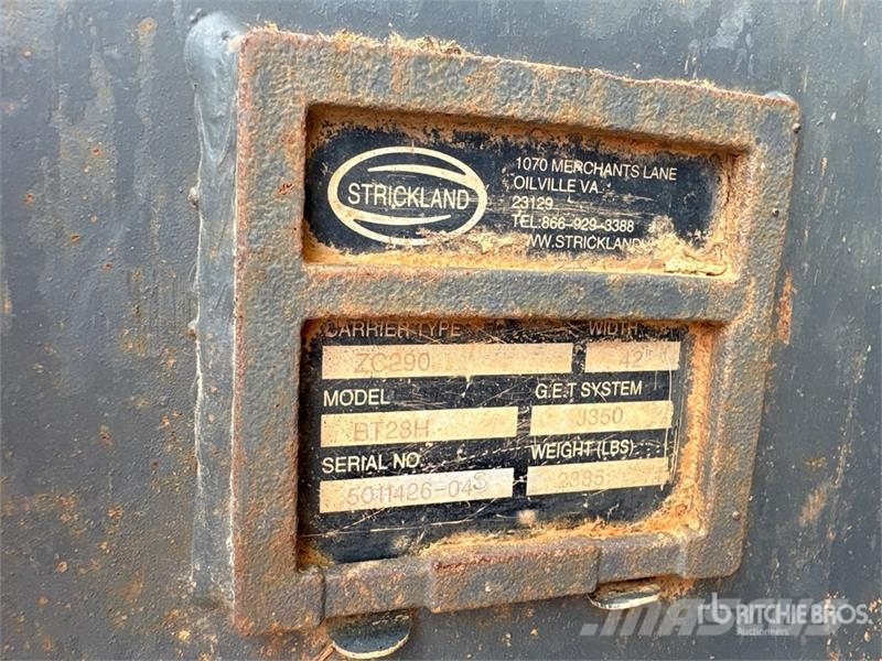 Strickland 42 in Digging Excavator Bucket - Fits Deere/Hitach Κουβάδες