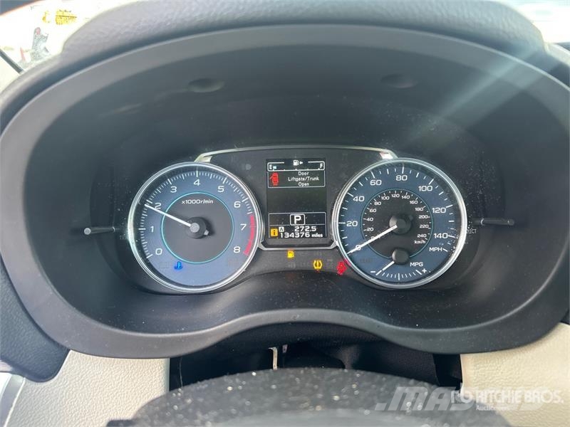 Subaru Impreza Lengvieji automobiliai