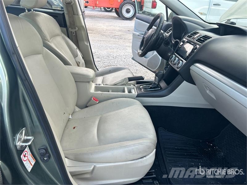 Subaru Impreza Lengvieji automobiliai