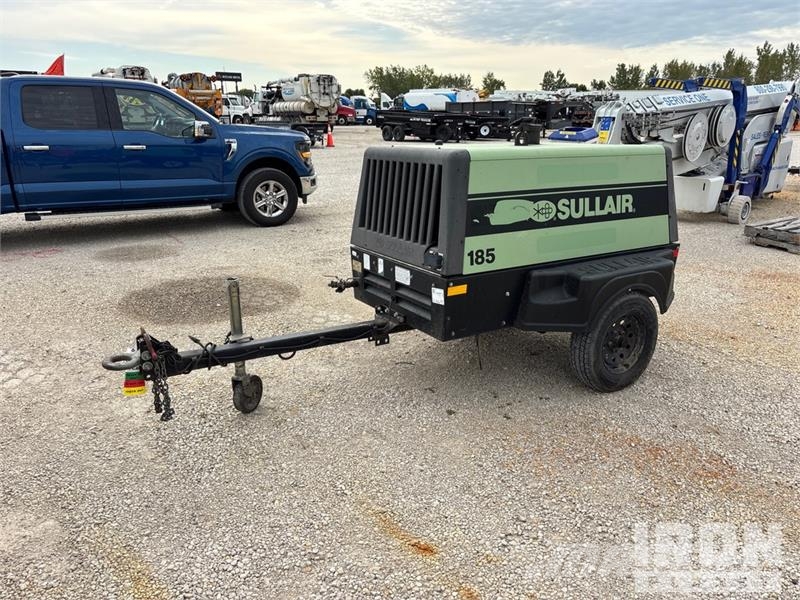 Sullair 185D DPQ KU4F 185 cfm Mobile Air Compressor Kompresorji
