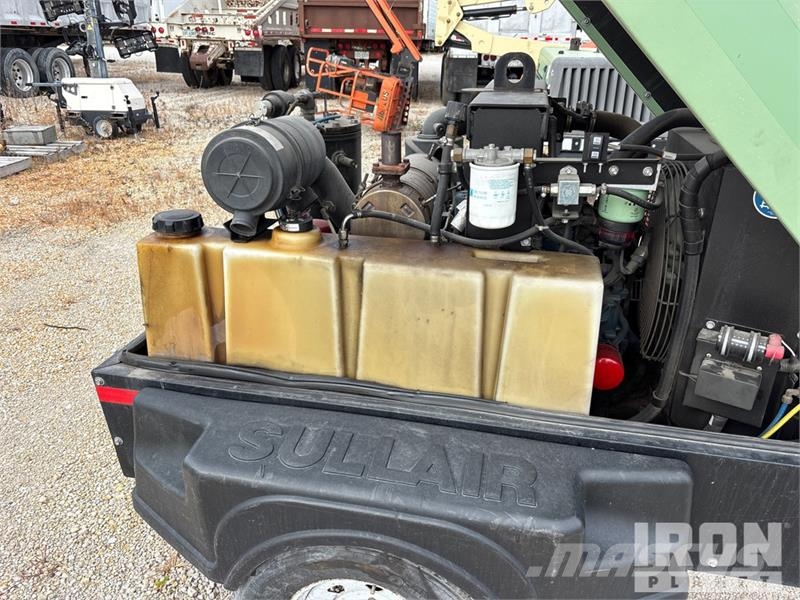 Sullair 185D DPQ KU4F 185 cfm Mobile Air Compressor Kompresorji