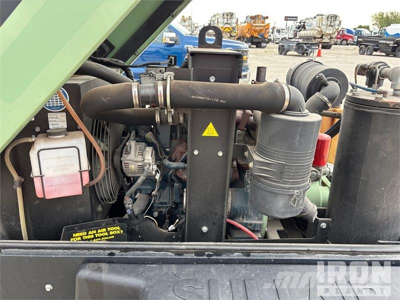 Sullair 185D DPQ KU4F 185 cfm Mobile Air Compressor Kompresorji