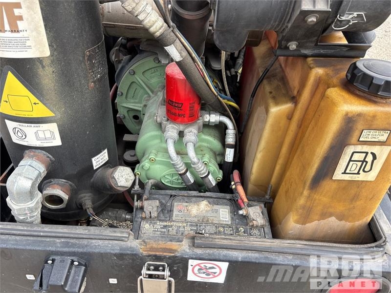 Sullair 185D DPQ KU4F 185 cfm Mobile Air Compressor Kompresorji