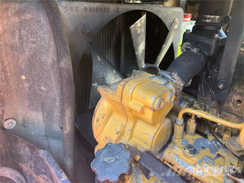 Sullair 185DPQCA 185 cfm Mobile Air Compressor Compresoras