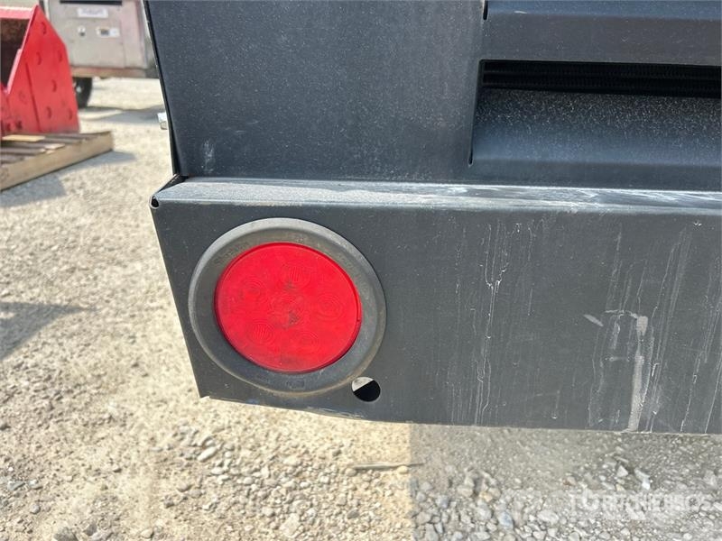 Sullair 425HDPQ-PE 425 cfm Mobile Air Compressor مكابس