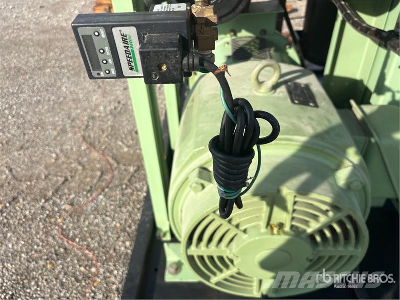 Sullair LS120-60H/A Skid-Mounted Electric Air Compressor مكابس