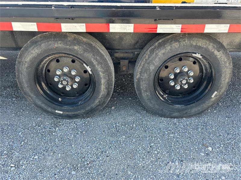  Super 26 ft T/A Equipment Trailer Auto pārvadāšanas treileri