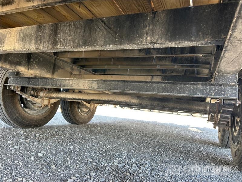  Super 26 ft T/A Equipment Trailer Auto pārvadāšanas treileri