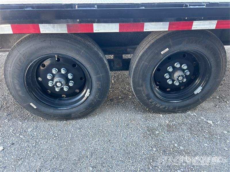  Super 26 ft T/A Equipment Trailer Auto pārvadāšanas treileri