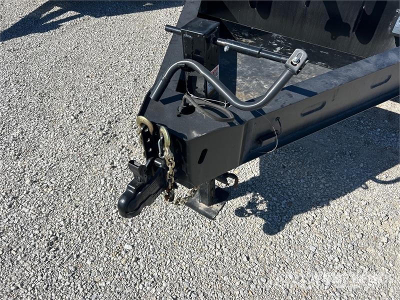  Super 26 ft T/A Equipment Trailer Auto pārvadāšanas treileri