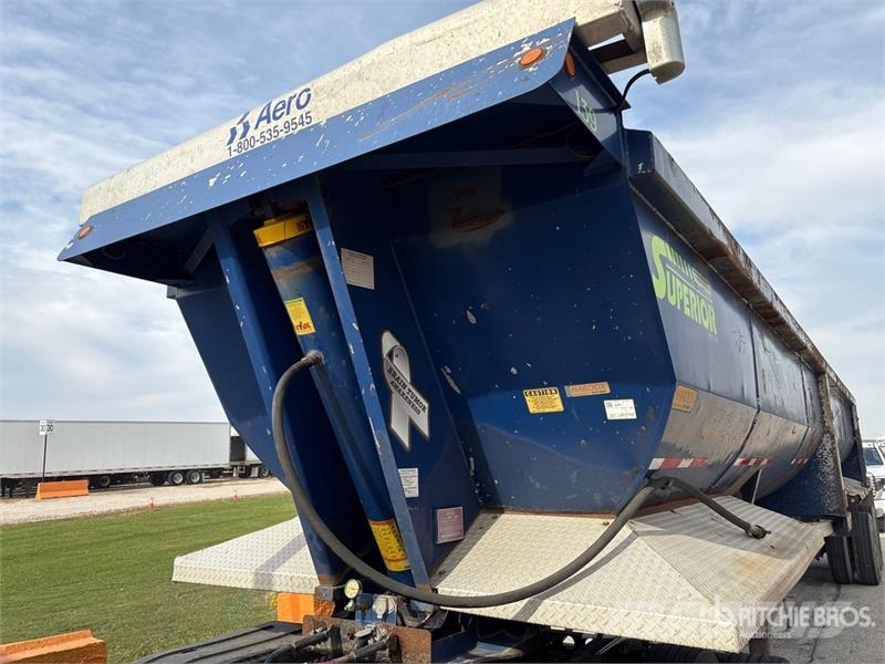 Superior 39 ft Tri/A End Dump Trailer Самоскиди