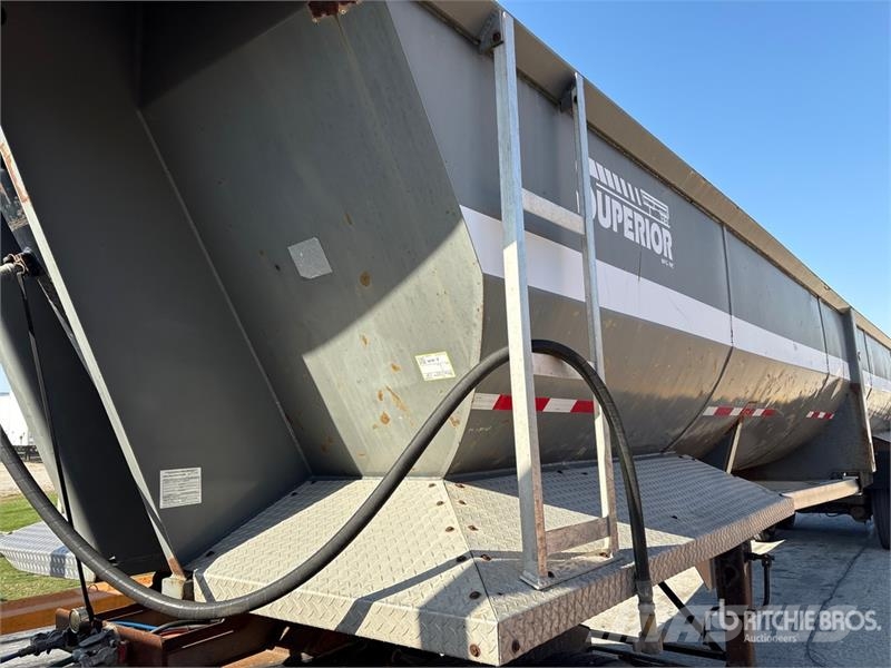 Superior 40 ft T/A End Dump Trailer مقطورات قلابة