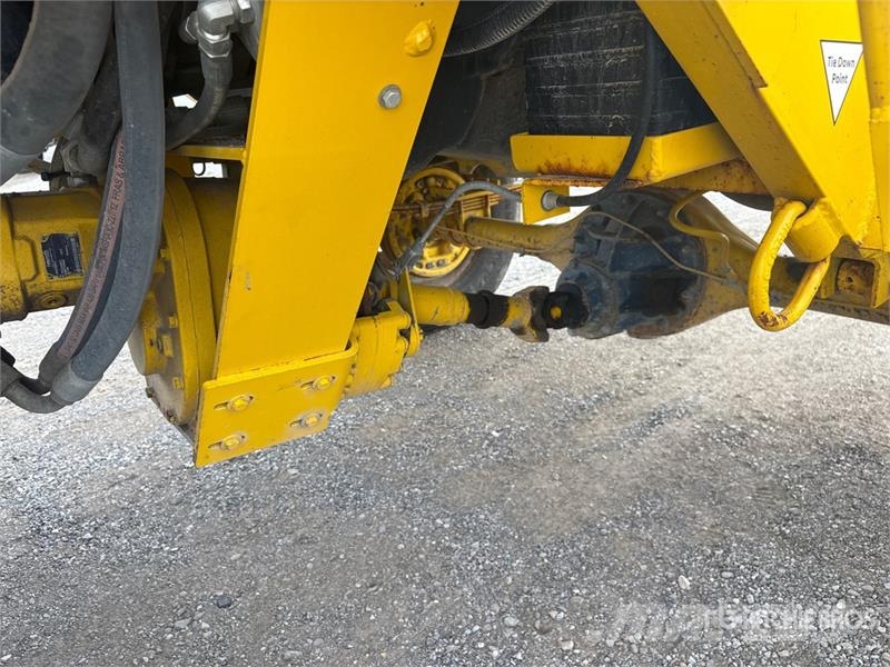 Superior DT74-F Self-Propelled Broom Spazzatrici