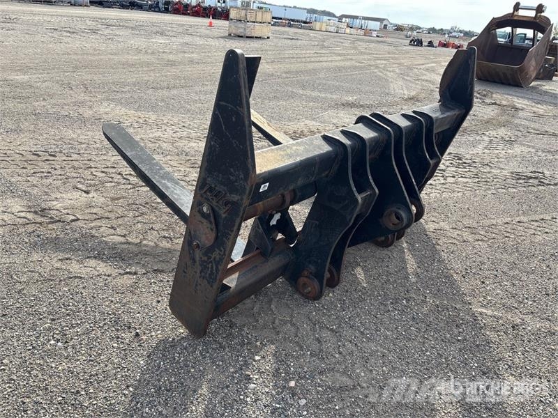 TAG 72 in Wheel Loader Forks Vilice