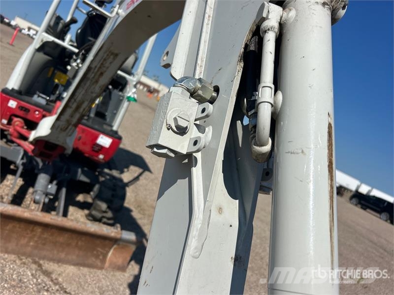 Takeuchi TB20e Electric Mini Excavator Mini bageri <7t