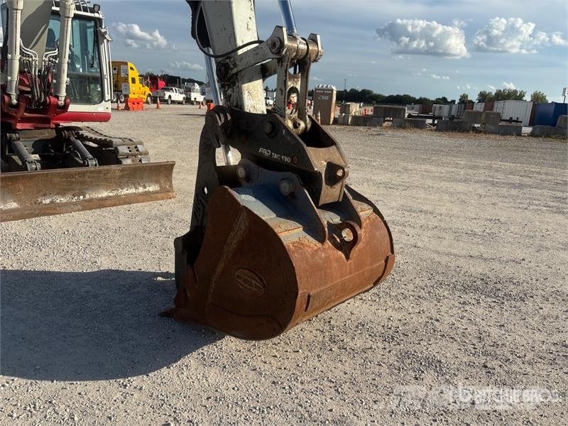 Takeuchi TB2150 Tracked Excavator حفارات زحافة