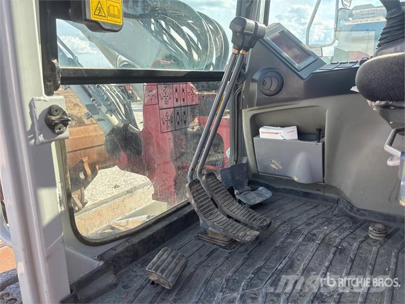 Takeuchi TB2150 Tracked Excavator حفارات زحافة