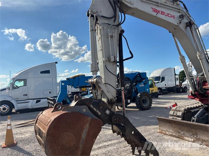 Takeuchi TB2150 Tracked Excavator حفارات زحافة