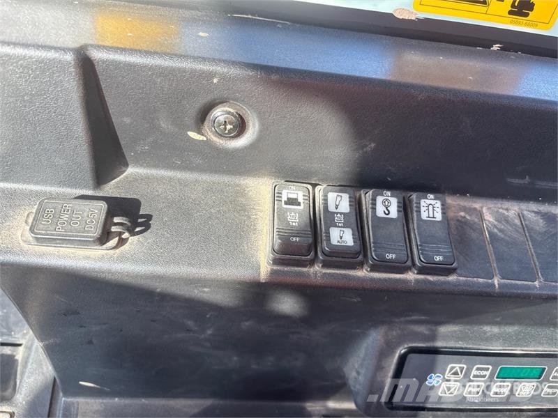 Takeuchi TB2150 Tracked Excavator حفارات زحافة