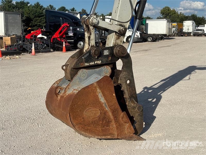 Takeuchi TB2150 Tracked Excavator حفارات زحافة