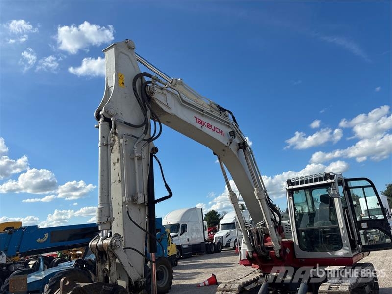 Takeuchi TB2150 Tracked Excavator حفارات زحافة