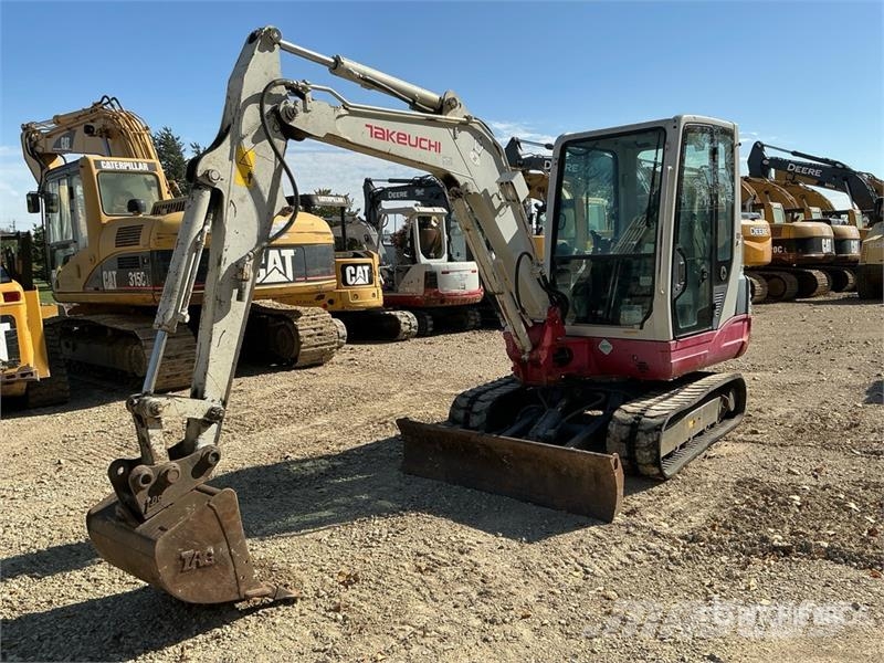Takeuchi TB235 Міні-екскаватори < 7т