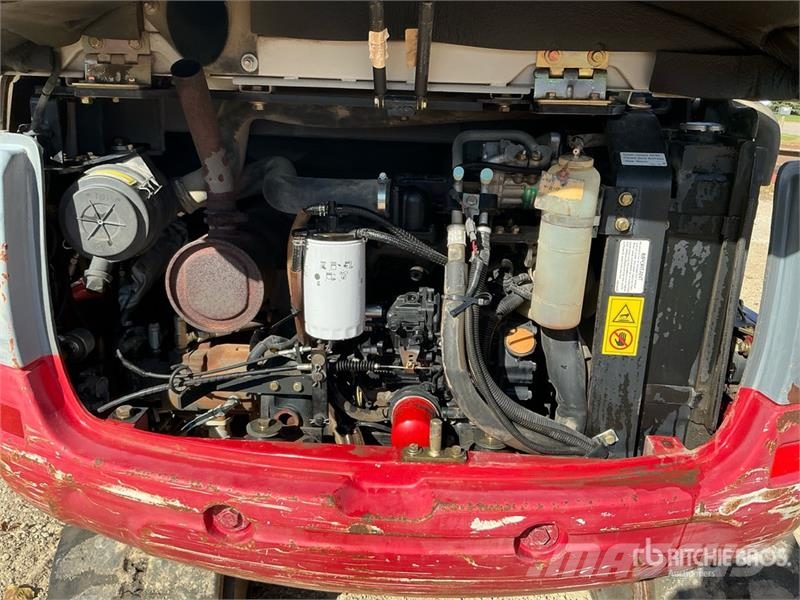 Takeuchi TB235 Міні-екскаватори < 7т