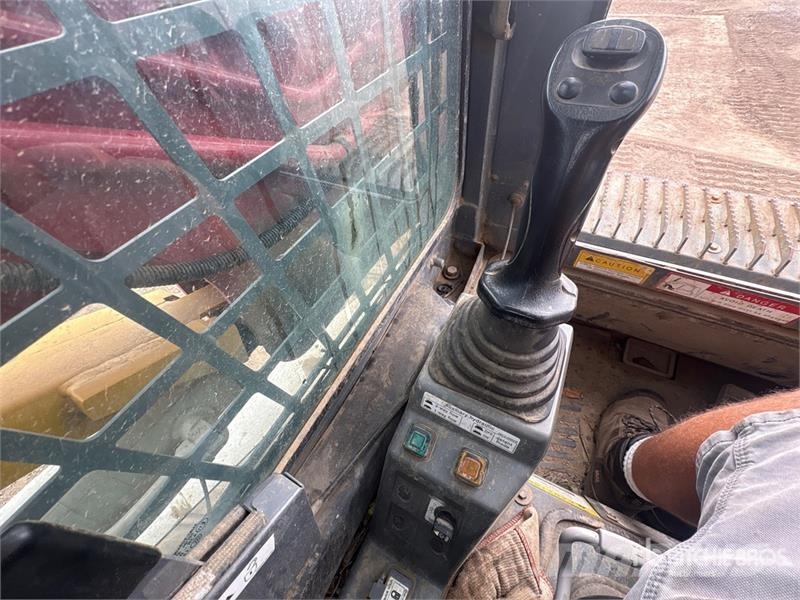 Takeuchi TL10 Skid steer mini utovarivači