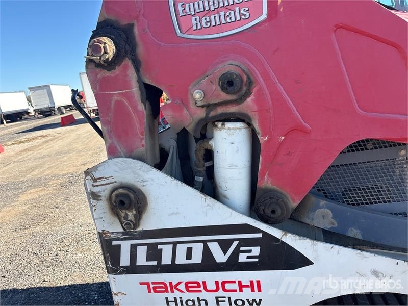 Takeuchi TL10V2-CRH Two-Speed Compact Track Loader Carregadoras de direcção deslizante
