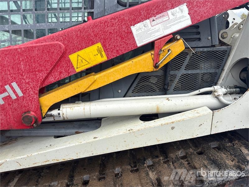 Takeuchi TL12 Skid steer loaders