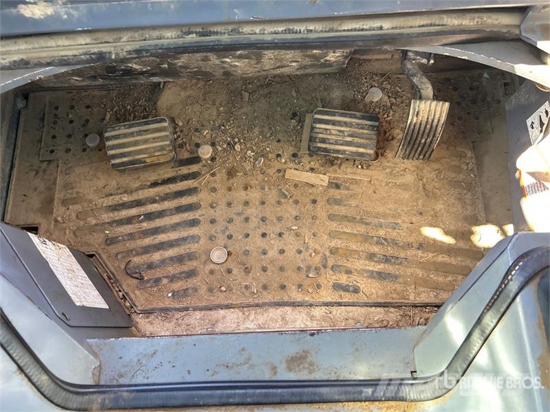 Takeuchi TL12V2 Kompaktrakodók