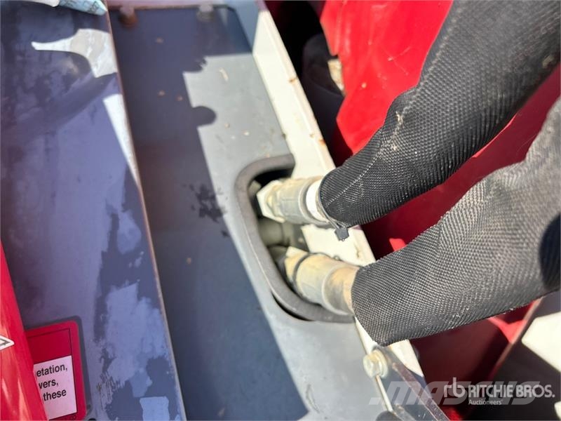 Takeuchi TL12V2 Kompaktrakodók