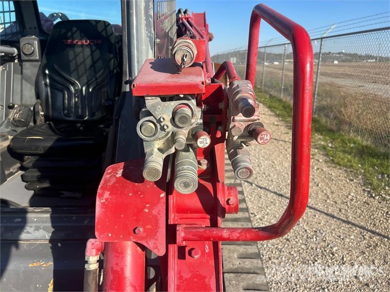 Takeuchi TL12V2 Kompaktrakodók