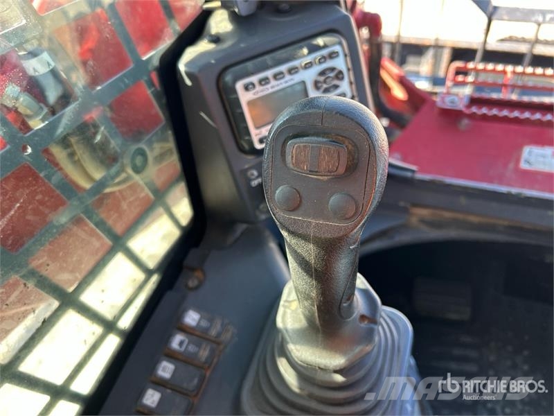 Takeuchi TL12V2 Kompaktrakodók