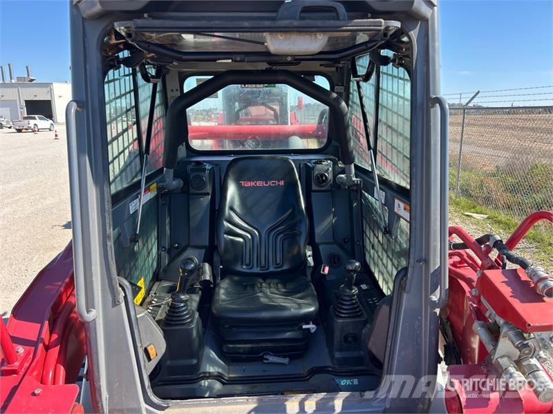 Takeuchi TL12V2 Kompaktrakodók