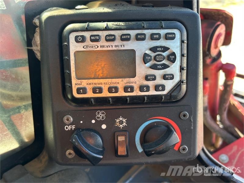 Takeuchi TL12V2 Kompaktrakodók