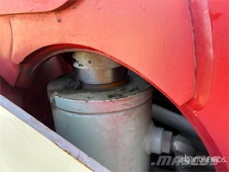Takeuchi TL12V2 Kompaktrakodók